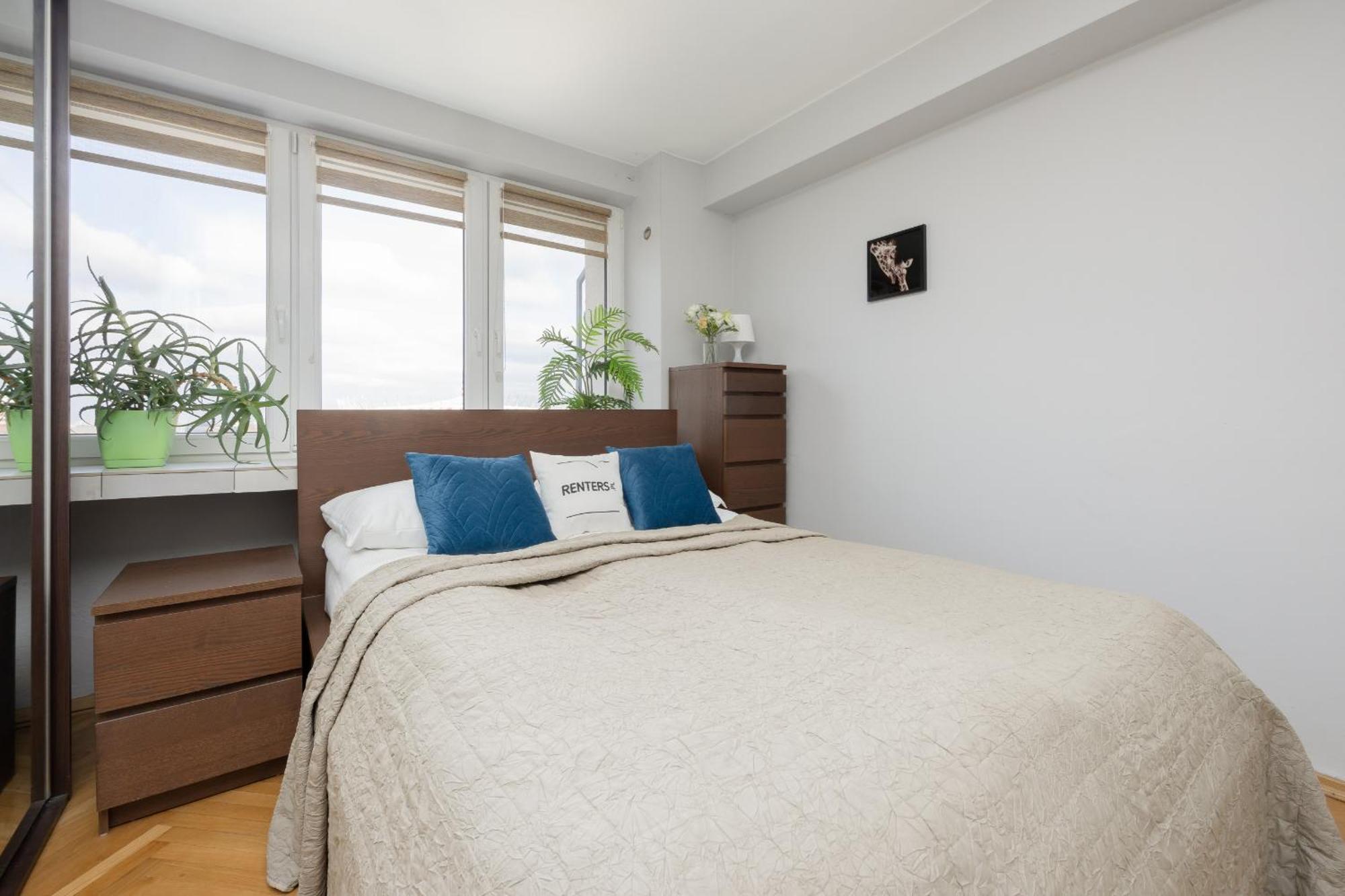 Salezego Near Pge Narodowy By Renters * Varsavia